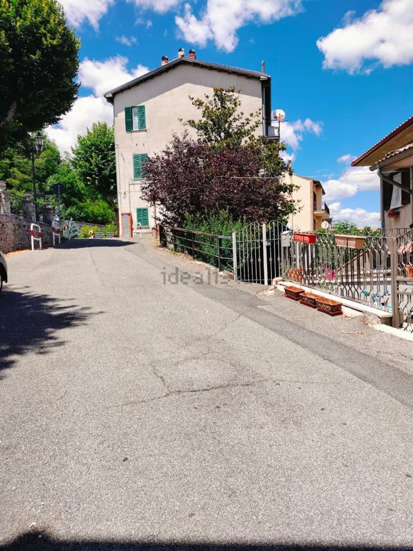 appartamento in vendita ad Orvinio