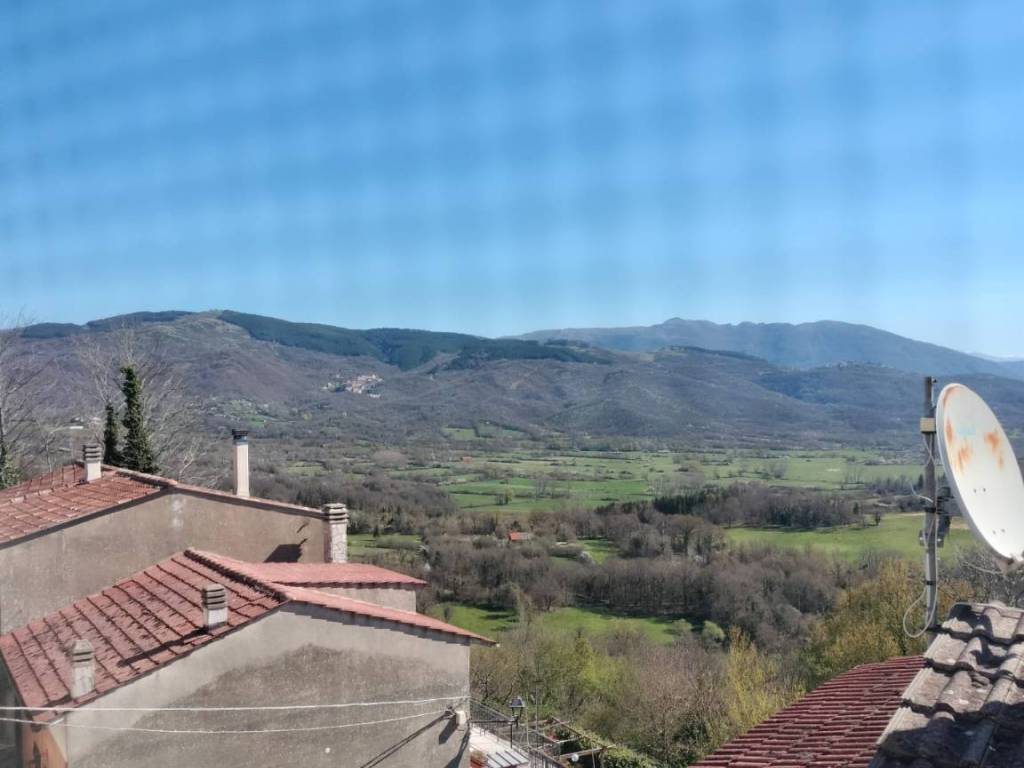 appartamento in vendita ad Orvinio