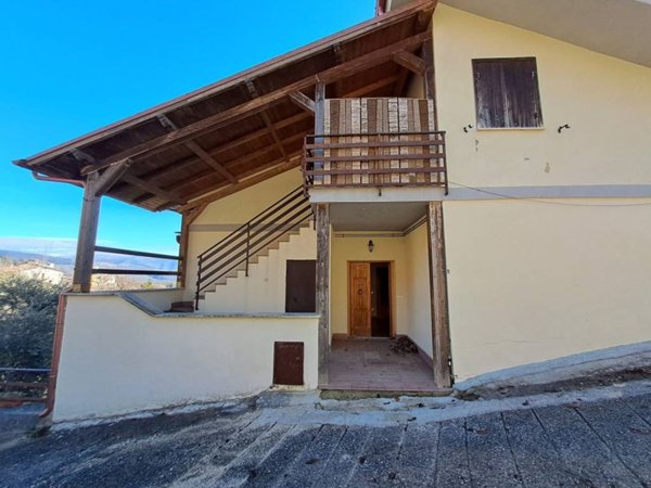 appartamento in vendita ad Orvinio