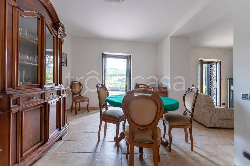 casa indipendente in vendita ad Orvinio