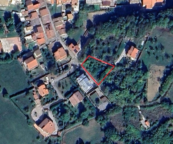 casa indipendente in vendita a Pescorocchiano in zona Sant'Elpidio