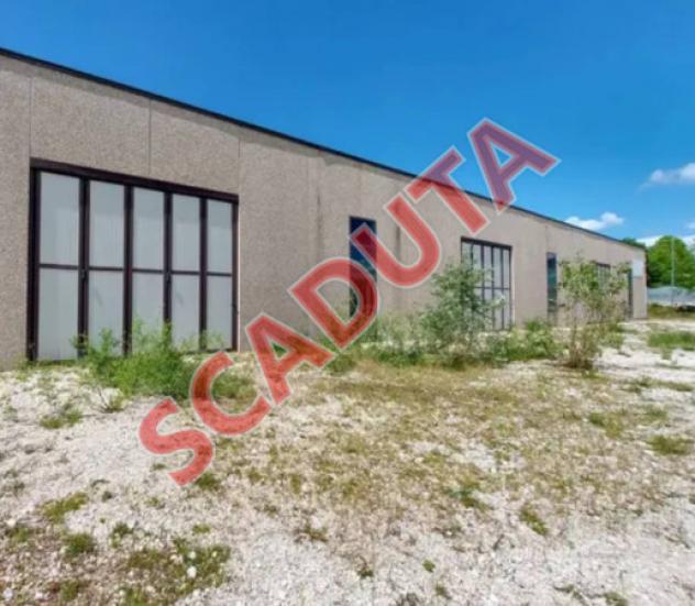 locale commerciale in vendita a Pescorocchiano