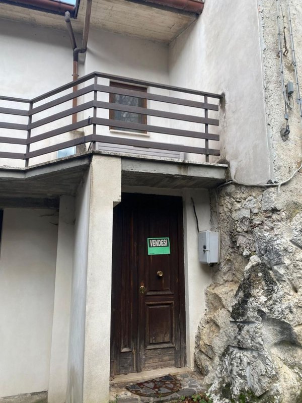 appartamento in vendita a Pescorocchiano