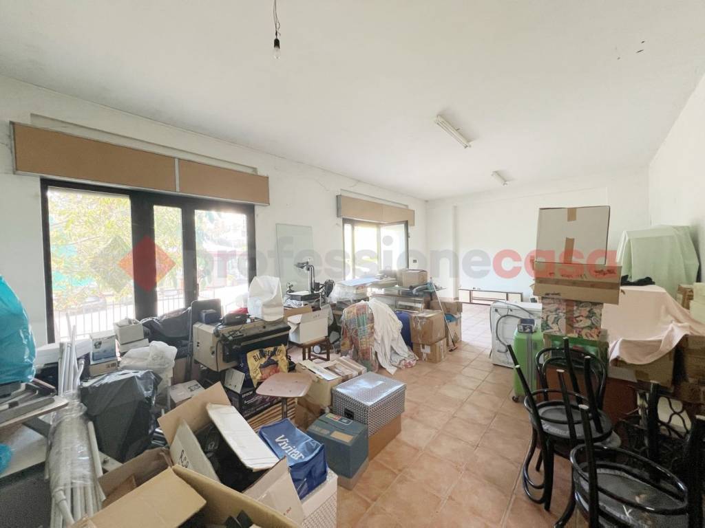 negozio in vendita a Pescorocchiano