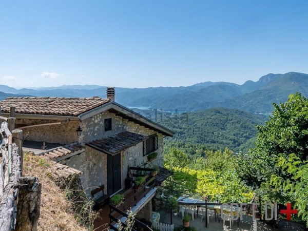 appartamento in vendita a Petrella Salto in zona Staffoli