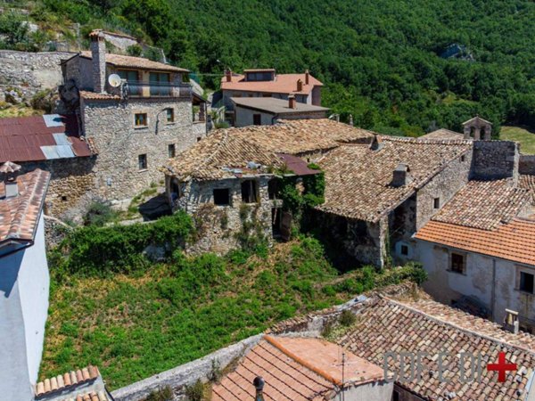 casa indipendente in vendita a Petrella Salto in zona Piagge