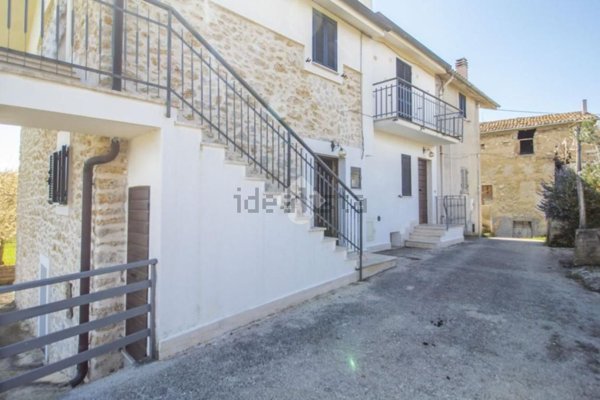 appartamento in vendita a Petrella Salto