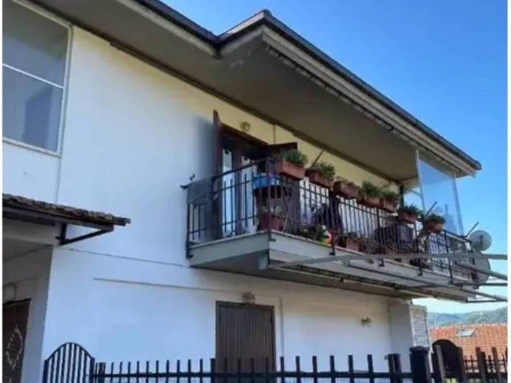 appartamento in vendita a Petrella Salto in zona Borgo San Pietro