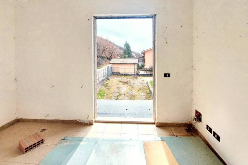 casa indipendente in vendita a Petrella Salto in zona Capradosso