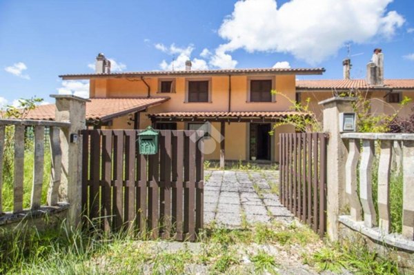 casa indipendente in vendita a Petrella Salto in zona Capradosso