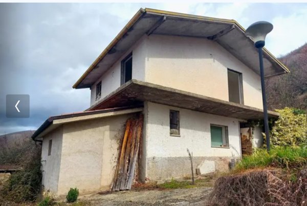 appartamento in vendita a Petrella Salto in zona Capradosso