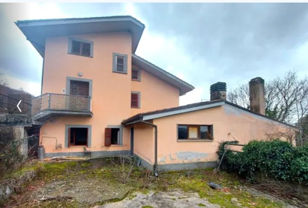 appartamento in vendita a Petrella Salto in zona Capradosso