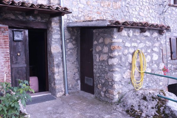 casa indipendente in vendita a Petrella Salto