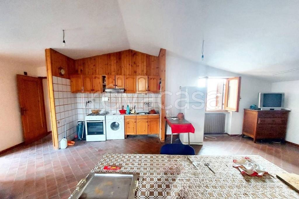 appartamento in vendita a Petrella Salto in zona Capradosso