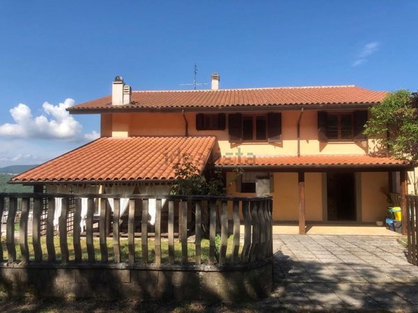 casa indipendente in vendita a Petrella Salto