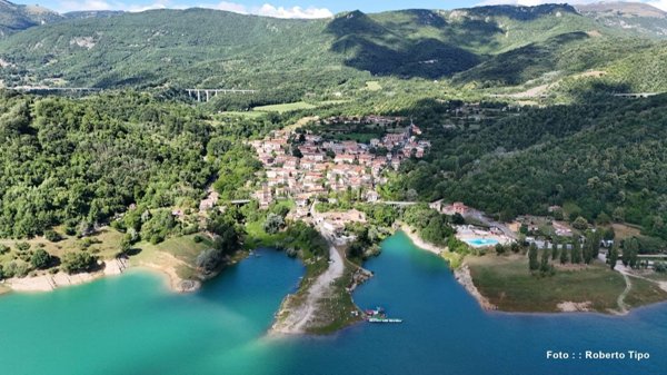 casa indipendente in vendita a Petrella Salto in zona Borgo San Pietro