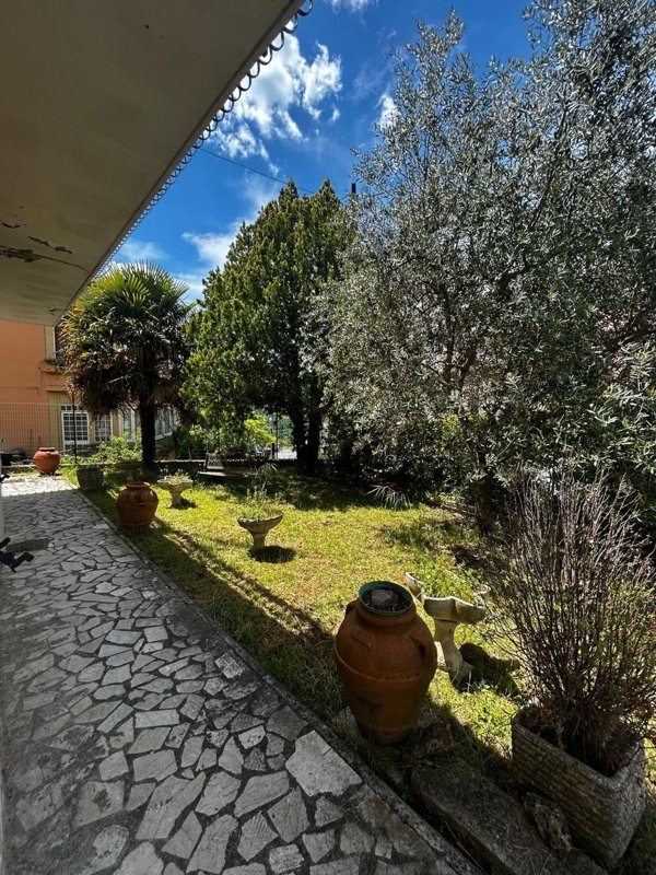 casa indipendente in vendita a Petrella Salto in zona San Martino