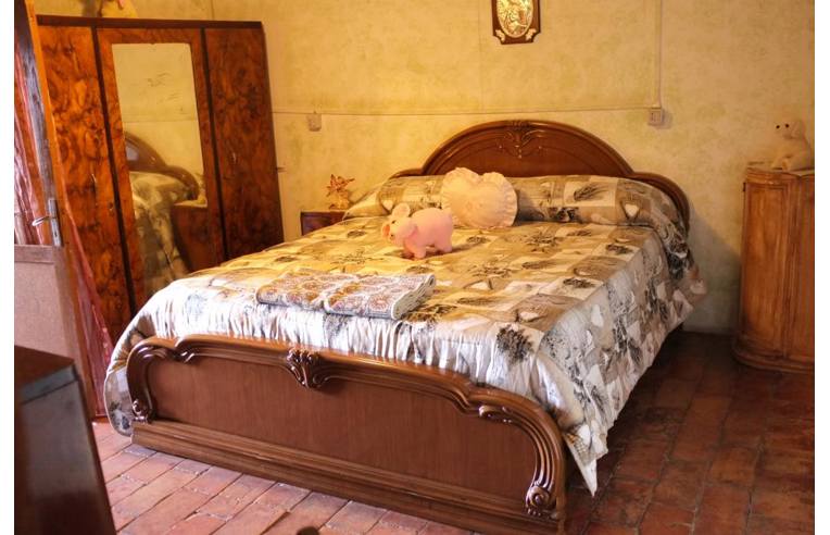 casa indipendente in vendita a Petrella Salto