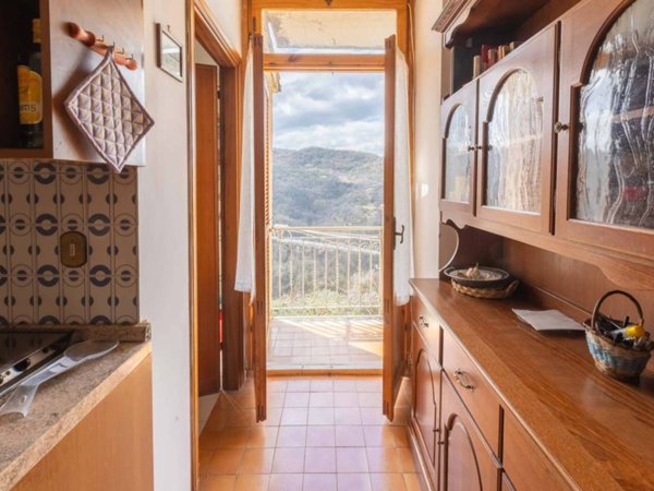 appartamento in vendita a Petrella Salto in zona Capradosso