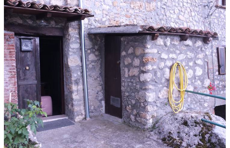 casa indipendente in vendita a Petrella Salto