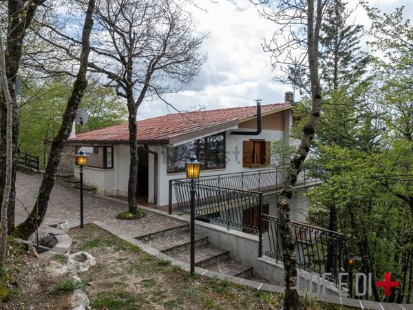 casa indipendente in vendita a Petrella Salto