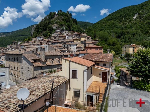 appartamento in vendita a Petrella Salto
