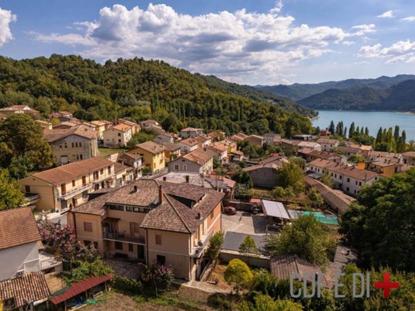 appartamento in vendita a Petrella Salto in zona Borgo San Pietro
