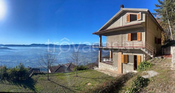 casa indipendente in vendita a Poggio Bustone
