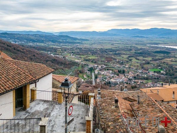 casa indipendente in vendita a Poggio Bustone