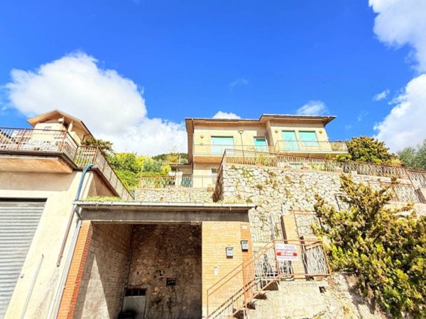 appartamento in vendita a Poggio Bustone