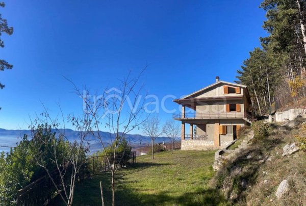 casa indipendente in vendita a Poggio Bustone