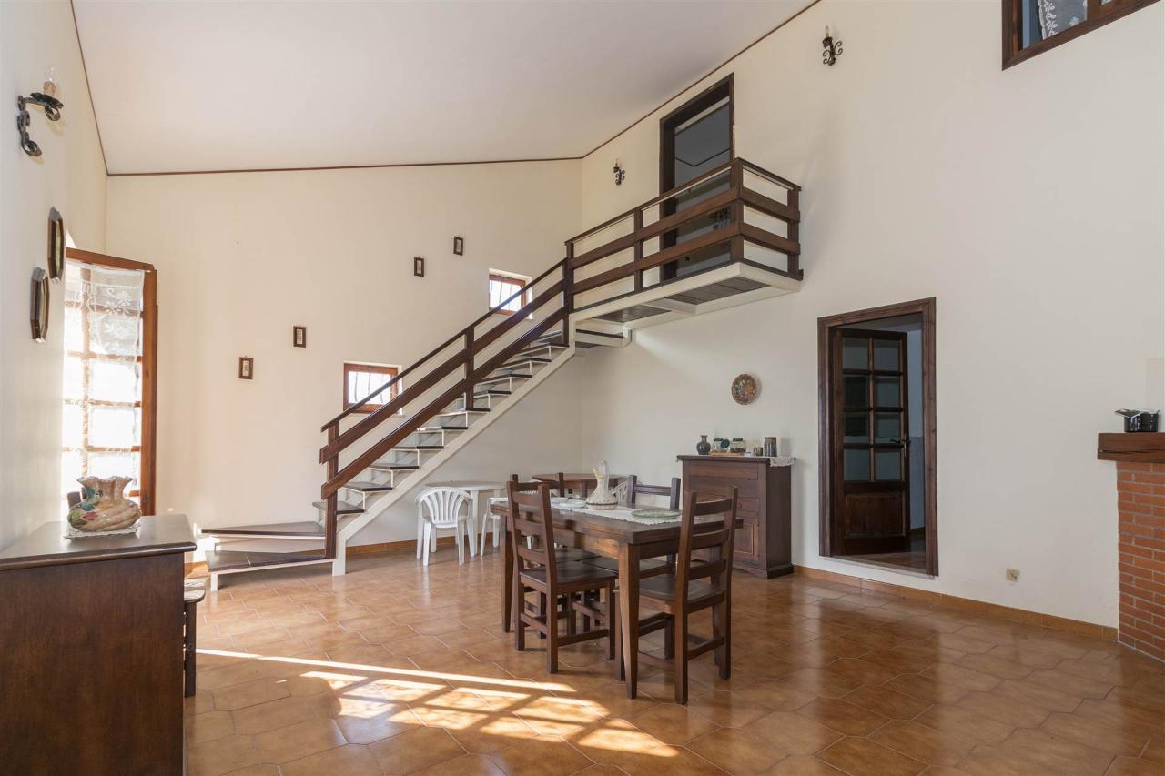 casa indipendente in vendita a Poggio Catino