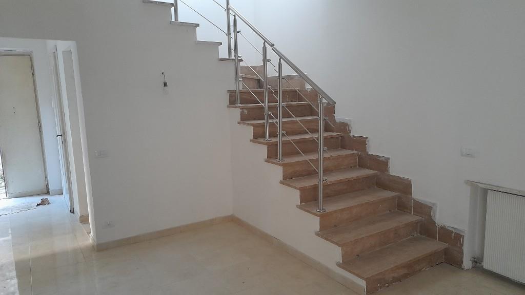 casa indipendente in vendita a Poggio Catino