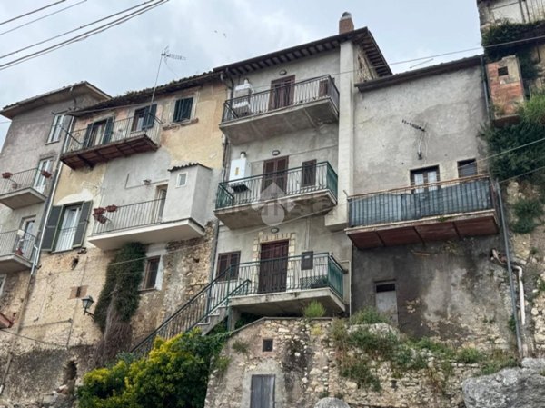 appartamento in vendita a Poggio Catino