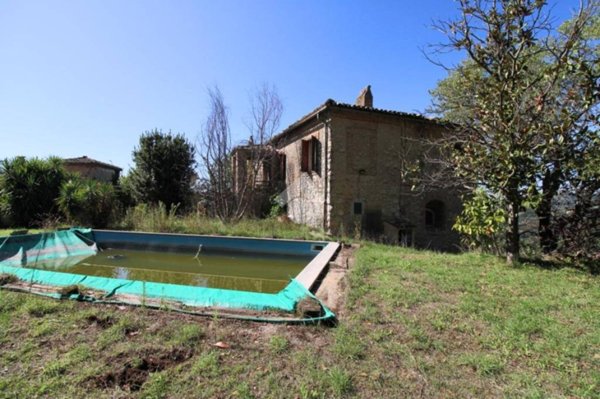 casa indipendente in vendita a Poggio Catino in zona Catino