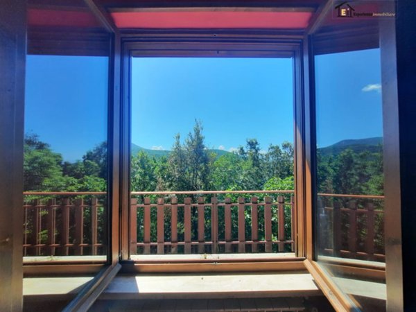 casa indipendente in vendita a Poggio Catino