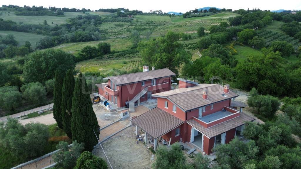 appartamento in vendita a Poggio Catino in zona Catino
