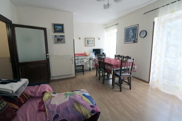 appartamento in vendita a Poggio Catino in zona Catino