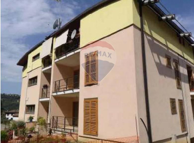 appartamento in vendita a Poggio Mirteto in zona Poggio Mirteto Scalo