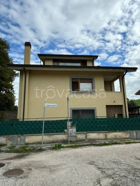 casa indipendente in vendita a Poggio Mirteto in zona Poggio Mirteto Scalo