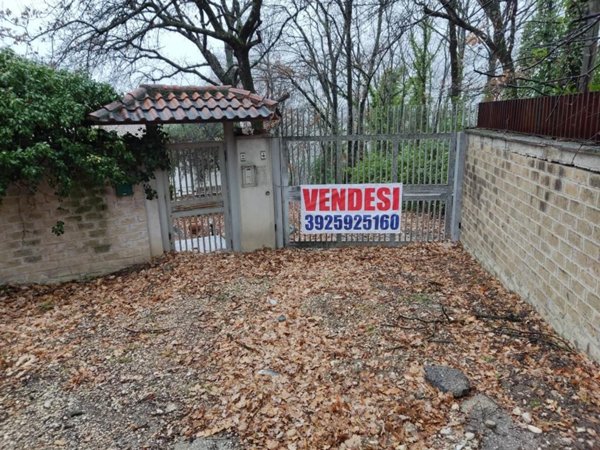 casa indipendente in vendita a Poggio Mirteto in zona Poggio Mirteto Scalo