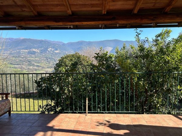 casa semindipendente in vendita a Poggio Mirteto in zona San Luigi