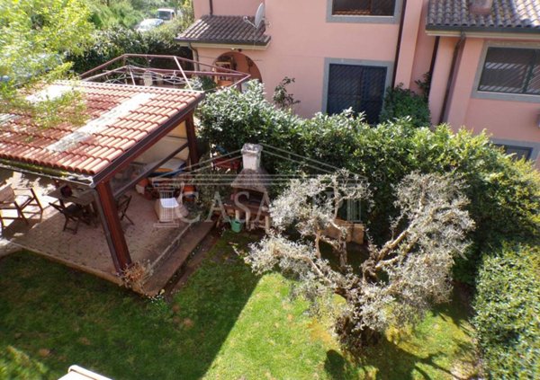 casa indipendente in vendita a Poggio Mirteto in zona Poggio Mirteto Scalo