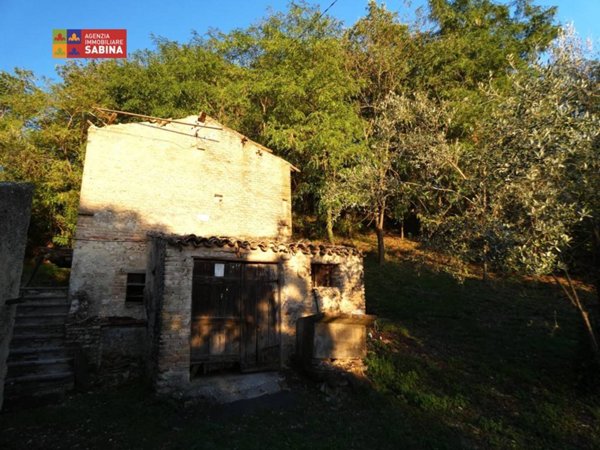appartamento in vendita a Poggio Mirteto in zona San Luigi