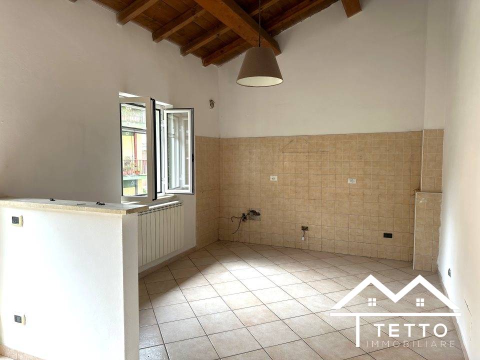 casa indipendente in vendita a Poggio Mirteto