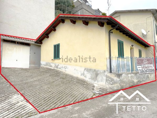 casa indipendente in vendita a Poggio Mirteto