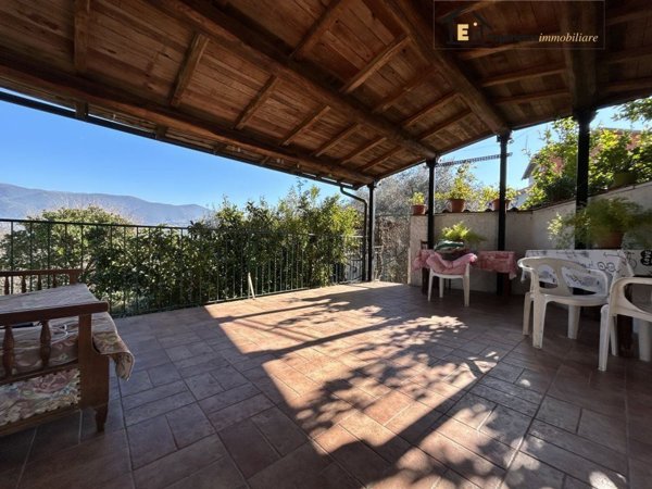 casa indipendente in vendita a Poggio Mirteto in zona San Luigi