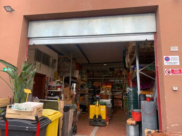 negozio in vendita a Poggio Mirteto