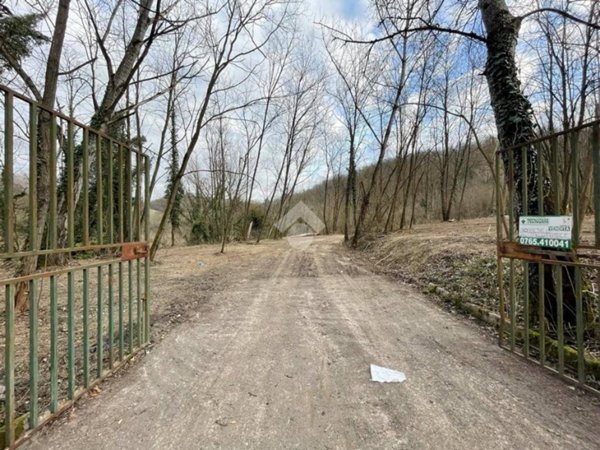 terreno agricolo in vendita a Poggio Mirteto in zona Poggio Mirteto Scalo