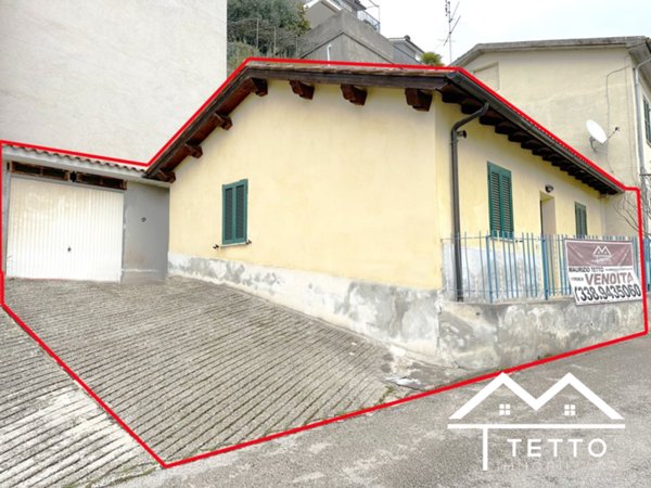 casa indipendente in vendita a Poggio Mirteto